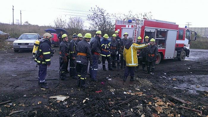 Учение на курсанти от факултет "Пожарна безопасност и защита на населението" на Академията на МВР